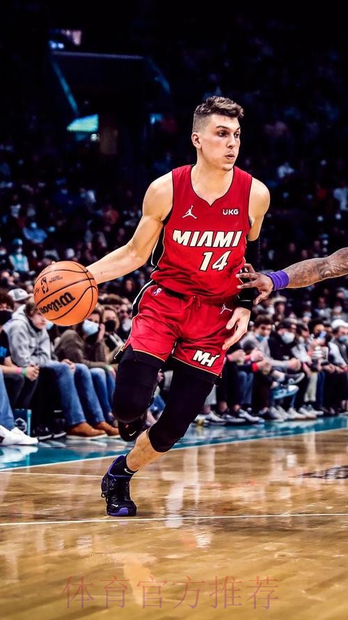 希罗复出后热火取得0胜3负的战绩，个人场均19分6篮板3.3助